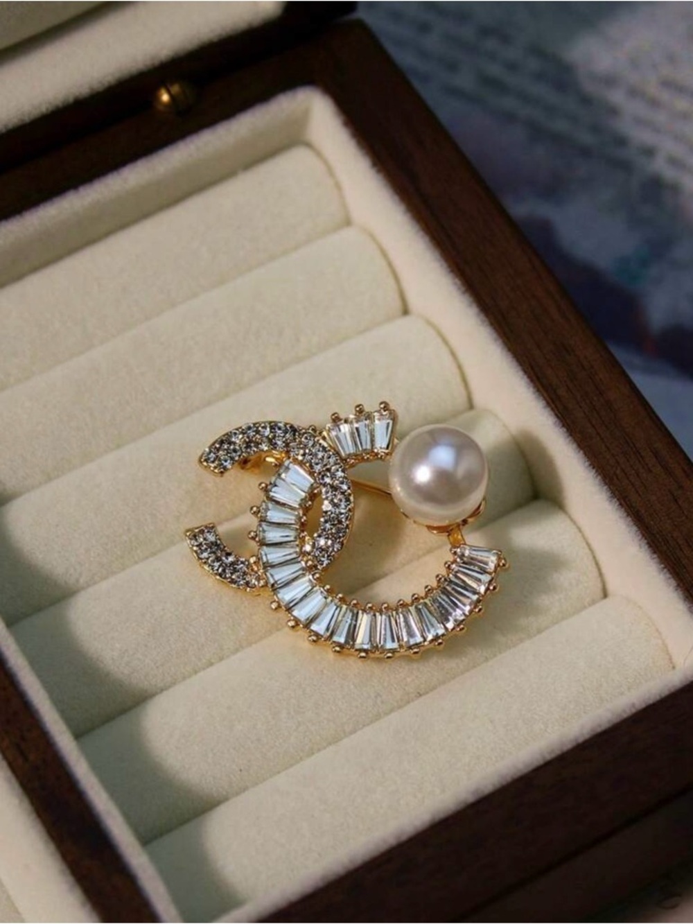 Gold-Tone Pearl & Crystal Interlocking CC Brooch - Designer Style